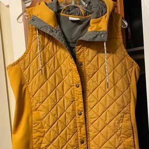 Columbia women’s vest